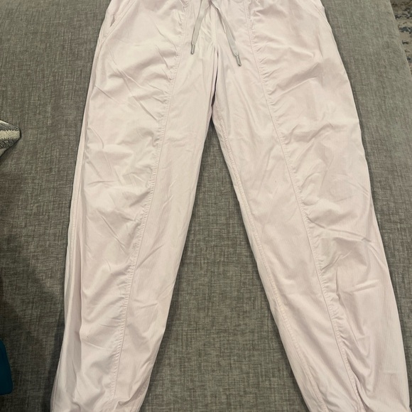 Lululemon Dance Studio Jogger Womens 10 Misty Pink Lightweight Performance Pants - Picture 1 of 11